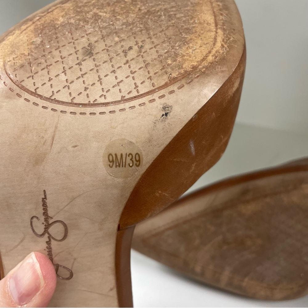 Jessica Simpson Tan Heels - Picture 5 of 6